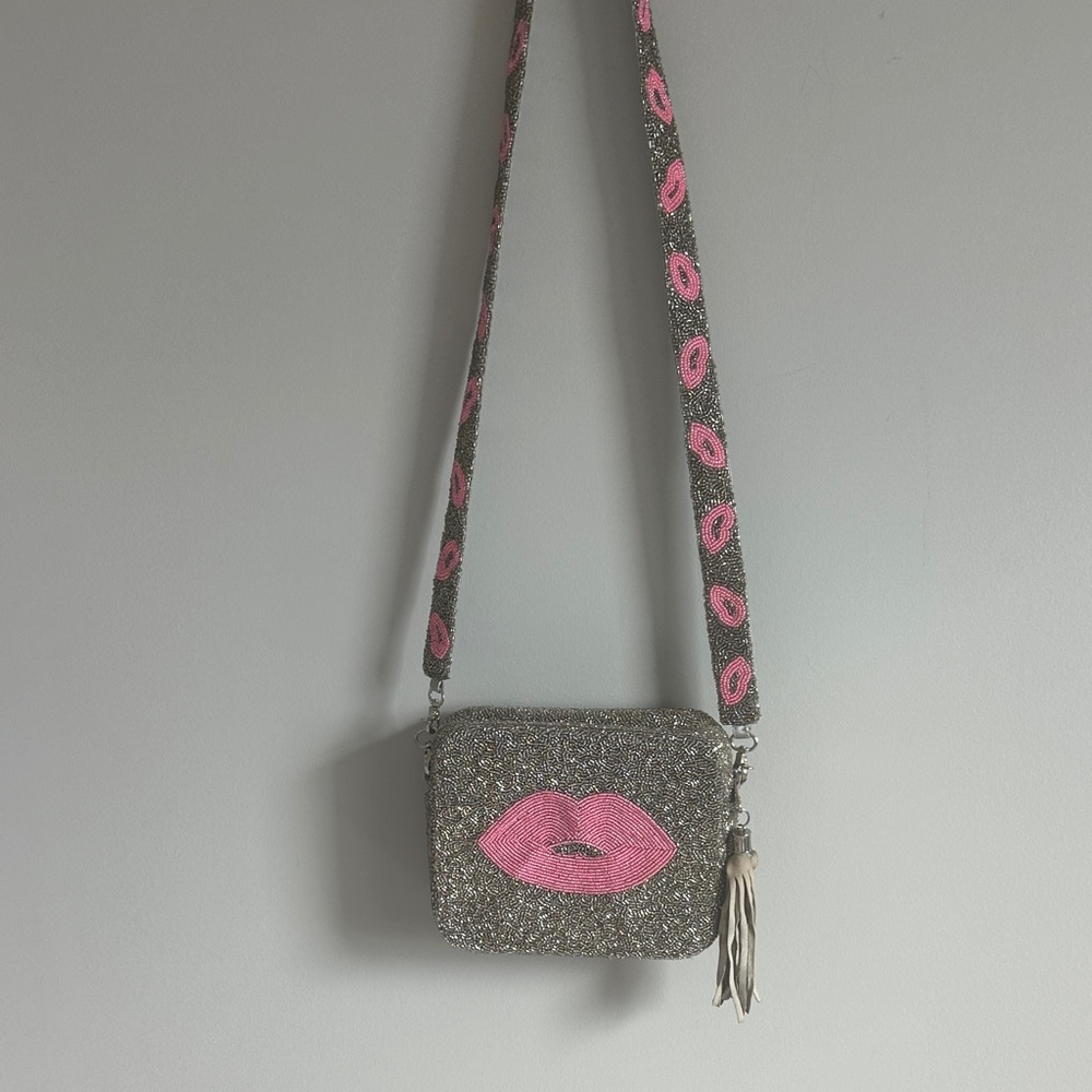 Tiana NY beaded Pink and Gray Crossbody Bag with Lip Design